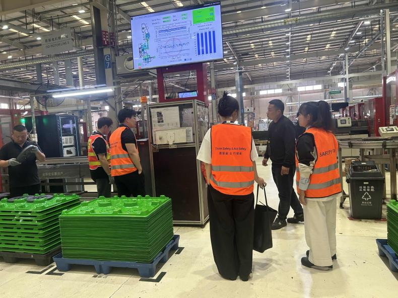 职教周｜人工智能学院开展‘产学联动’企业实践观摩活动 探索家用电器研发新路径